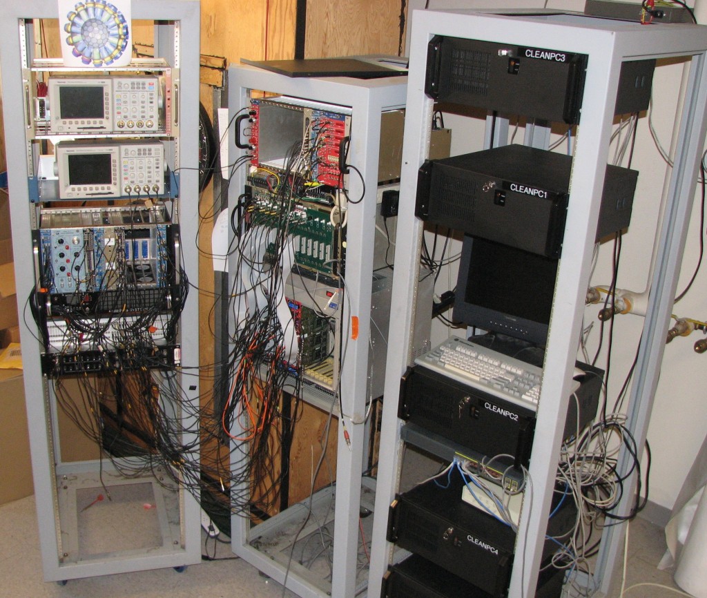 20111102 Lab Racks 11.12.04 DEAP/CLEAN at Boston University